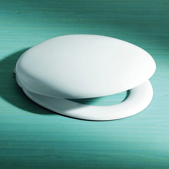 Pedigree II Toilet Seat with GermGard Soft Close