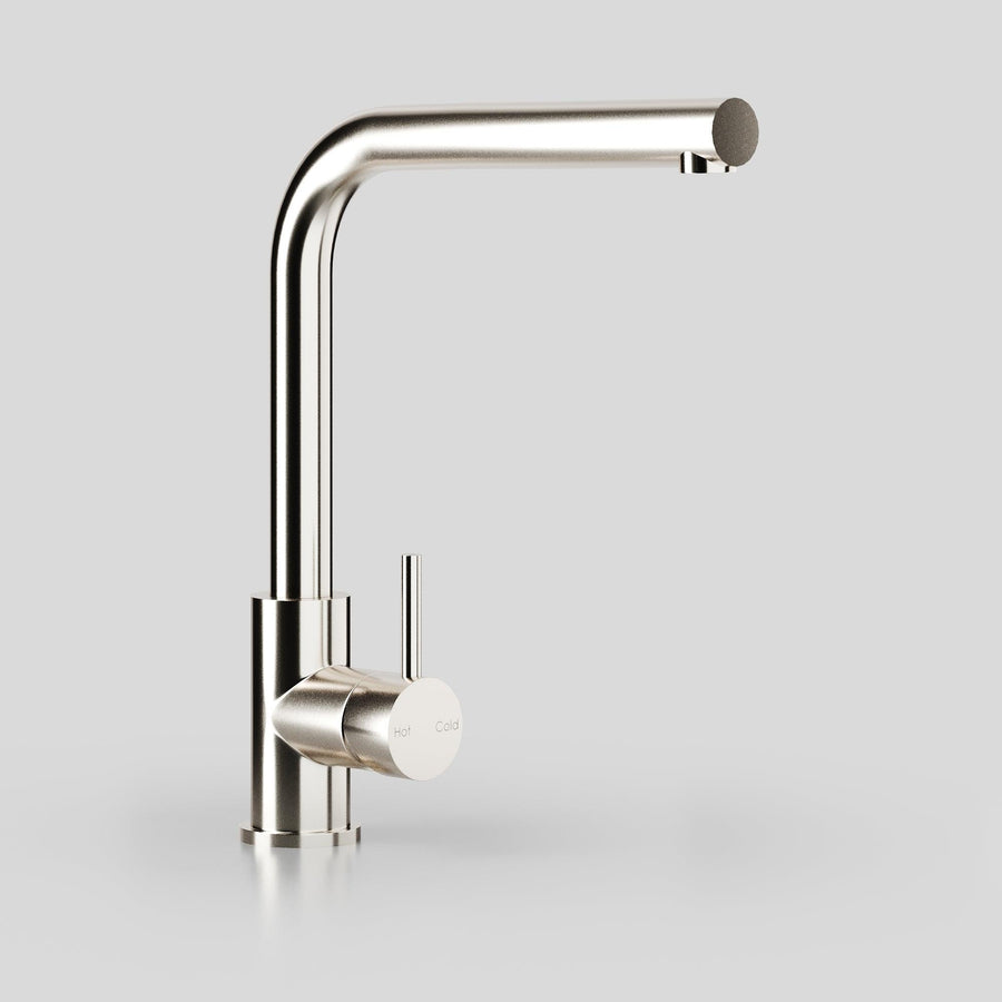 Icon Kitchen Mixer with pull out spray