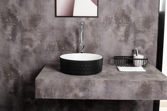 Polar-36-Diamond Black