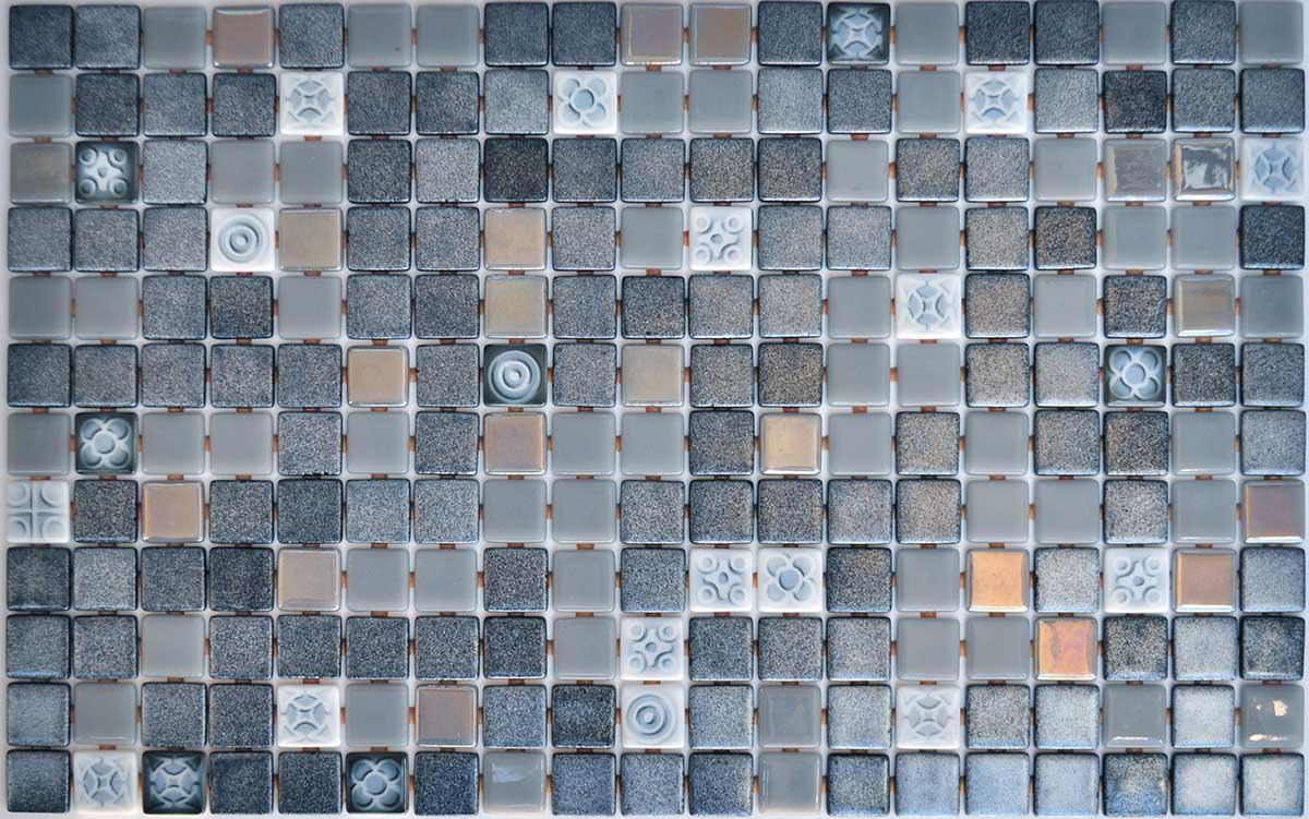 Topping Silver Bits Pool Mosaic