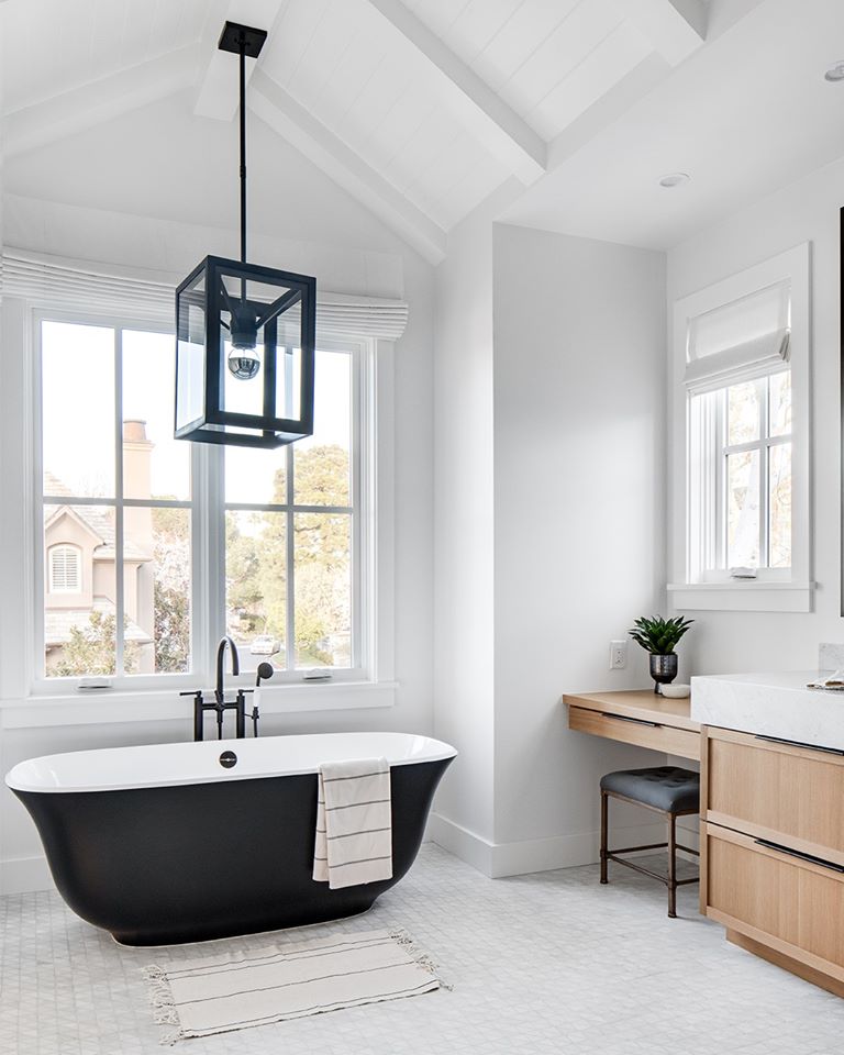 Amiata Matte Freestanding Black Bath