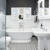 York Freestanding Bath