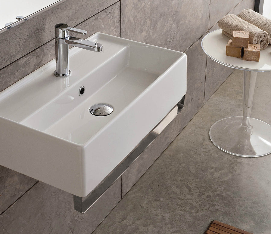 Apartment 40R Towel Rail