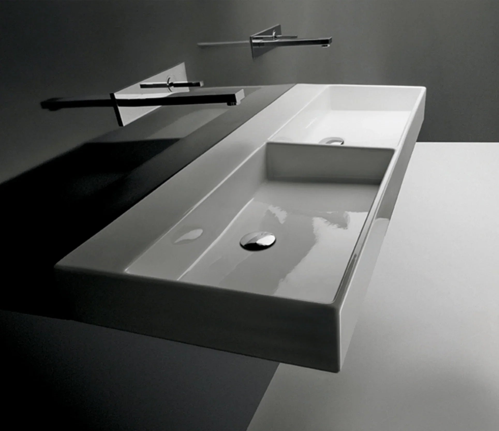 Unlimited 120 V2 Double Bowl Wall Hung Basin